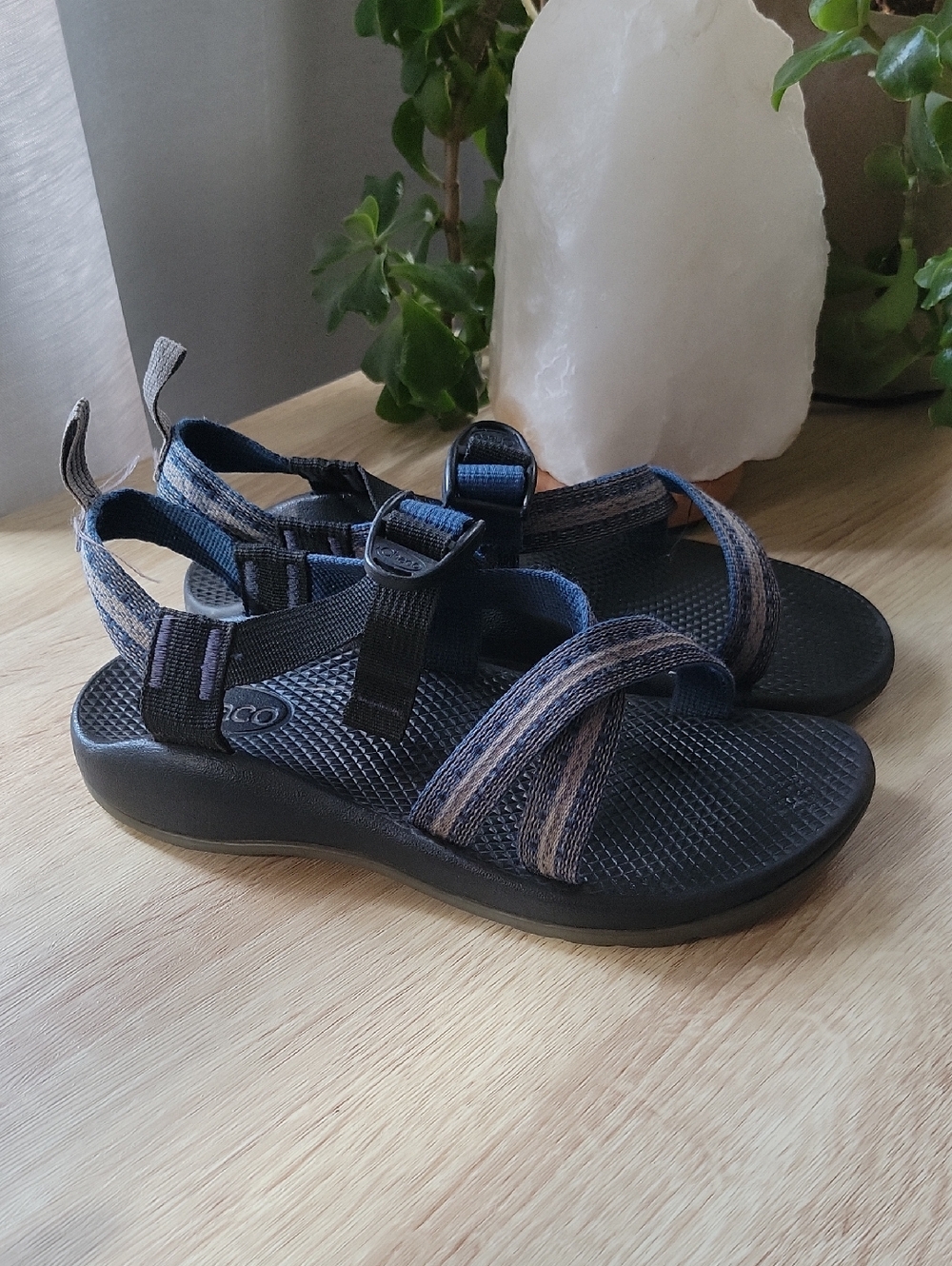 Woman’s Chaco LOWDOWN Sandals